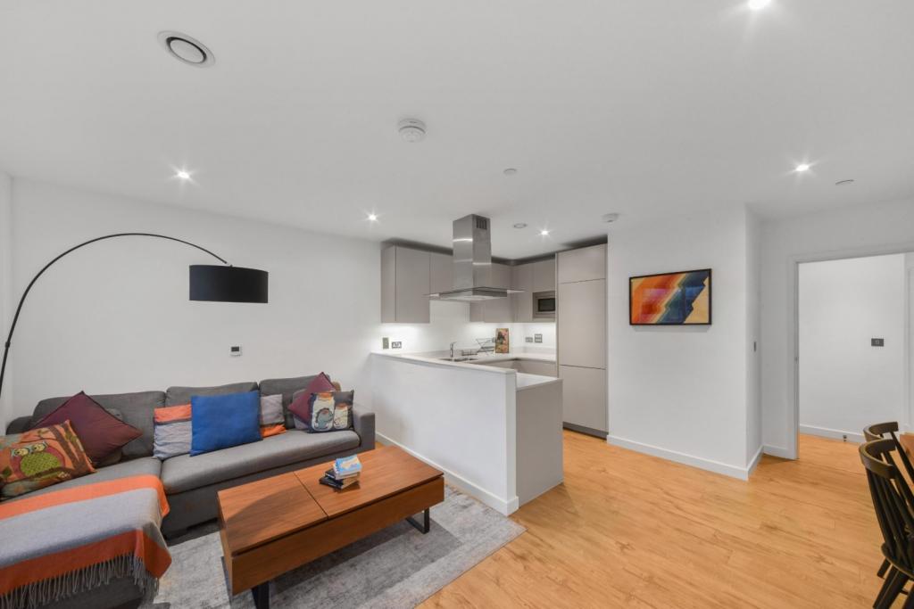 Danson Mews, Walworth, London, SE17 – 1 Bedroom Apartment for Sale – £415,000 Guide Price