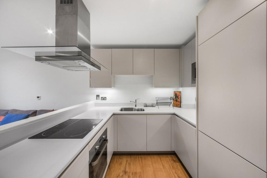 Danson Mews, Walworth, London, SE17 – 1 Bedroom Apartment for Sale – £415,000 Guide Price