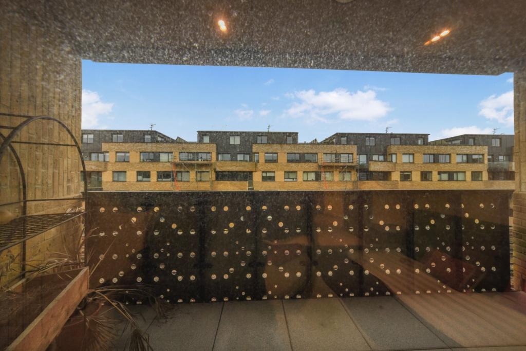 Danson Mews, Walworth, London, SE17 – 1 Bedroom Apartment for Sale – £415,000 Guide Price