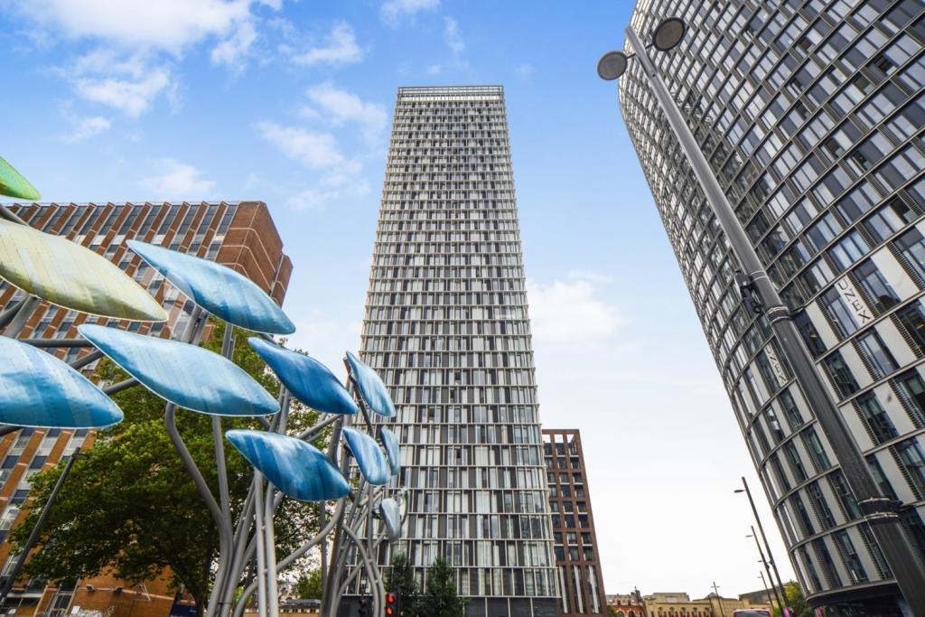 Stratosphere Tower, Great Eastern Road, Stratford, London, E15 – 2 Bedroom Apartment
