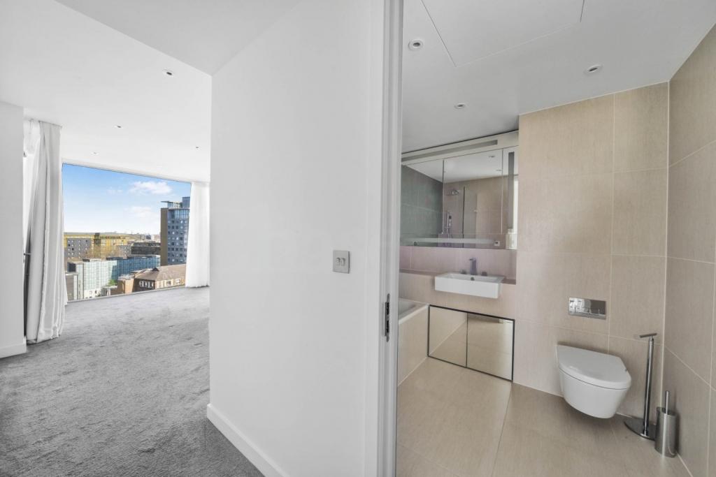 Kingwood House, Goodmans Fields, Chaucer Gardens, Aldgate, London, E1 –2 Bedroom Apartment for Sale