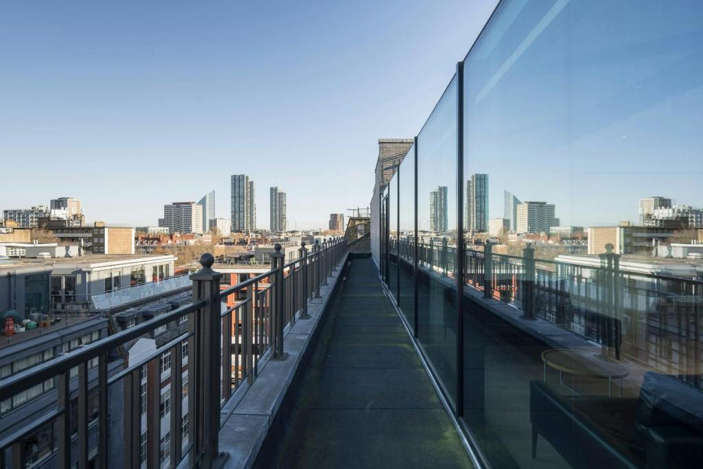 1 Aylesbury Street – Office Space for Lease – 30,771 sq ft – Clerkenwell, London EC1R