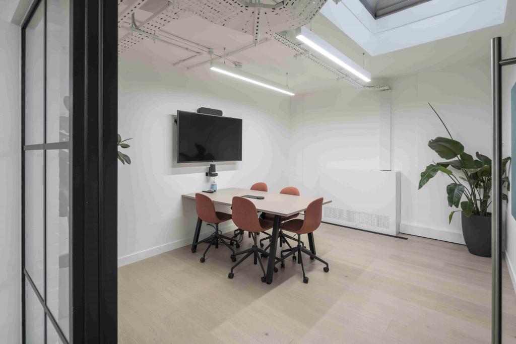 14 Clerkenwell Close – Office Space for Lease – Clerkenwell Submarket, London EC1R 0AN