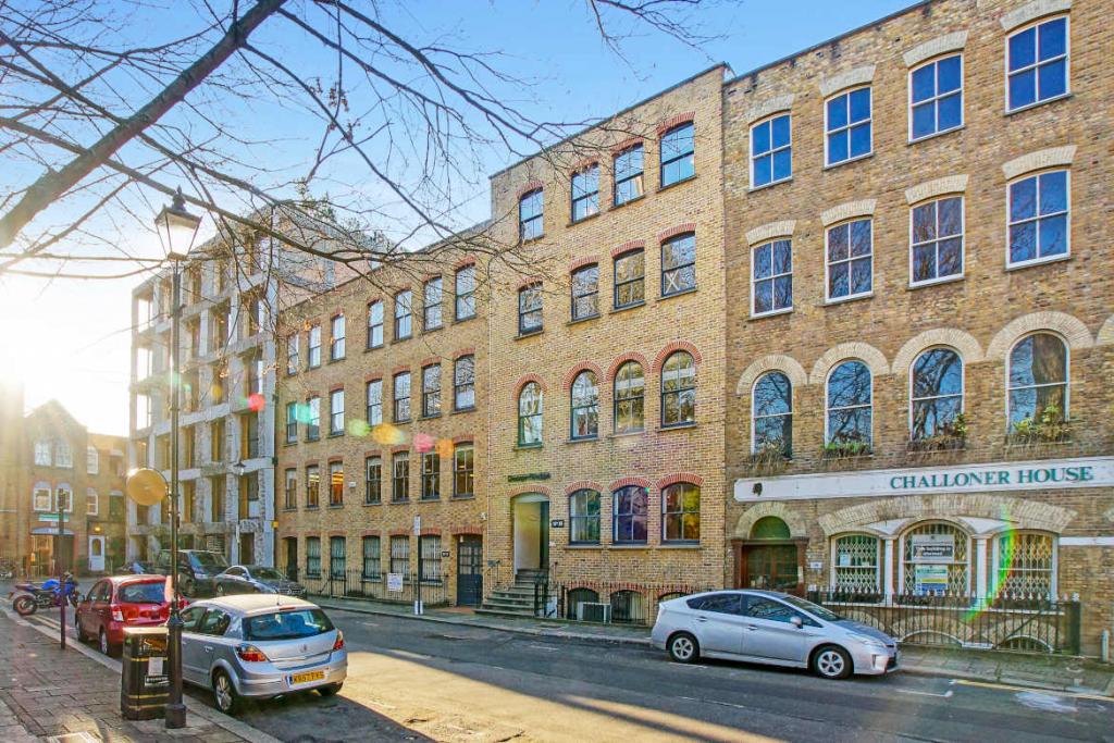 18 Clerkenwell Close – Office Space for Lease – Clerkenwell Submarket,  London EC1R 0AA