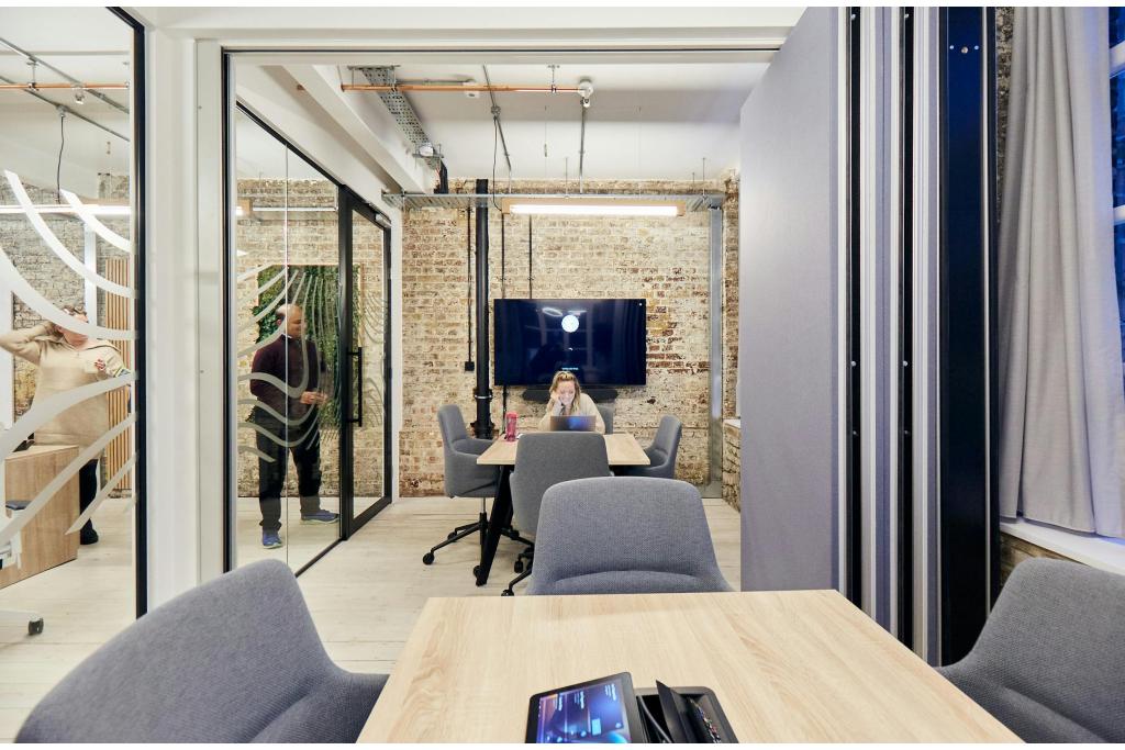 10-11 Clerkenwell Green – Office Space for Lease – Clerkenwell Submarket, London