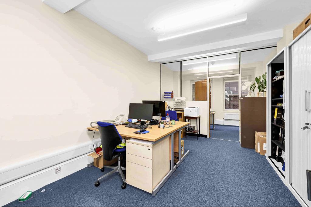 16 Clerkenwell Green – Office Space for Lease – Clerkenwell Submarket, Londonv