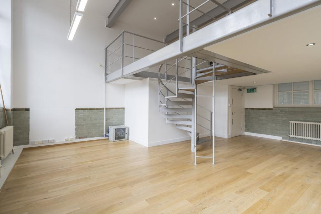 Kingsway Place – Office Unit for Lease – Clerkenwell, London EC1R 0LU