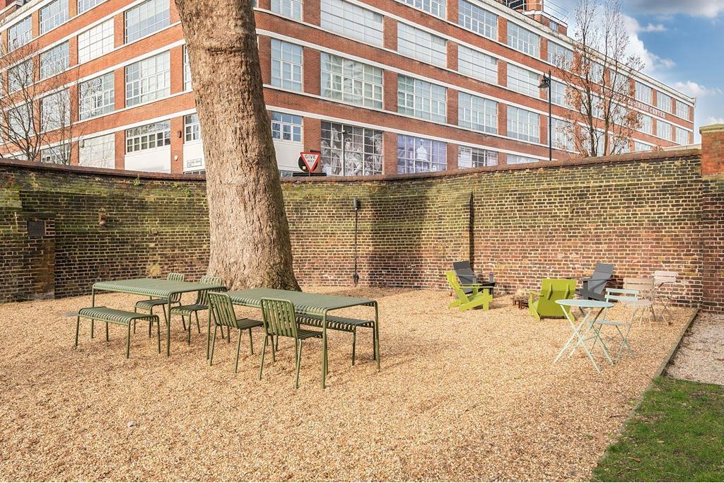 Kingsway Place – Office Unit for Lease – Clerkenwell, London EC1R 0LU