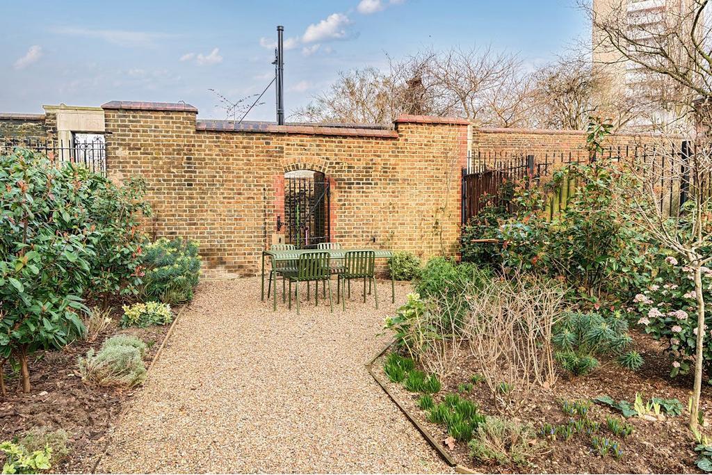 Kingsway Place – Office Unit for Lease – Clerkenwell, London EC1R 0LU