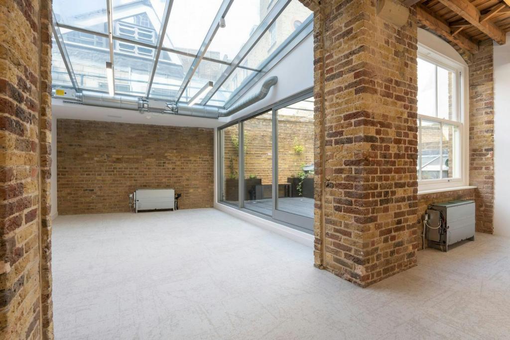 Pear Tree Court – Office Unit for Lease – Farringdon, London EC1R 0DS