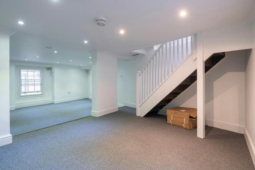 49A Skinner St – Retail/Residential for Sale – Clerkenwell, London EC1R 0HR