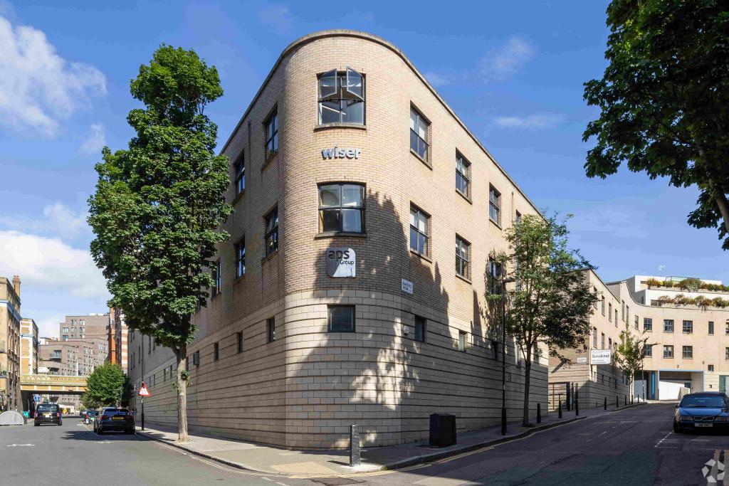 1-2 Bakers Yard – Office Space for Lease – Clerkenwell, London EC1R 3DD