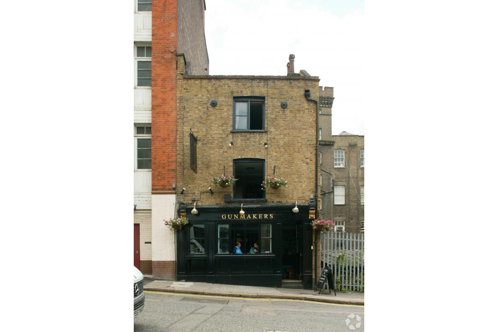 13 Eyre Street Hill – Gunmakers Arms – Bar/Nightclub for Lease – Farringdon, London EC1R 5ET