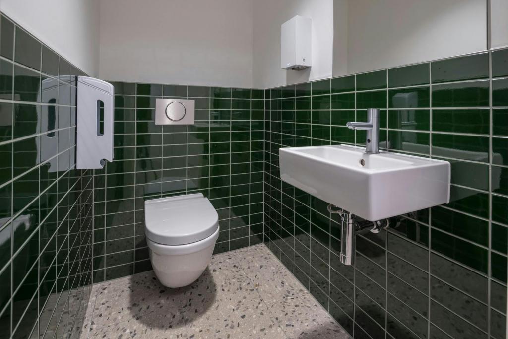 8-10 Warner Street – Light Manufacturing Unit for Lease – Clerkenwell, London EC1R 5HA