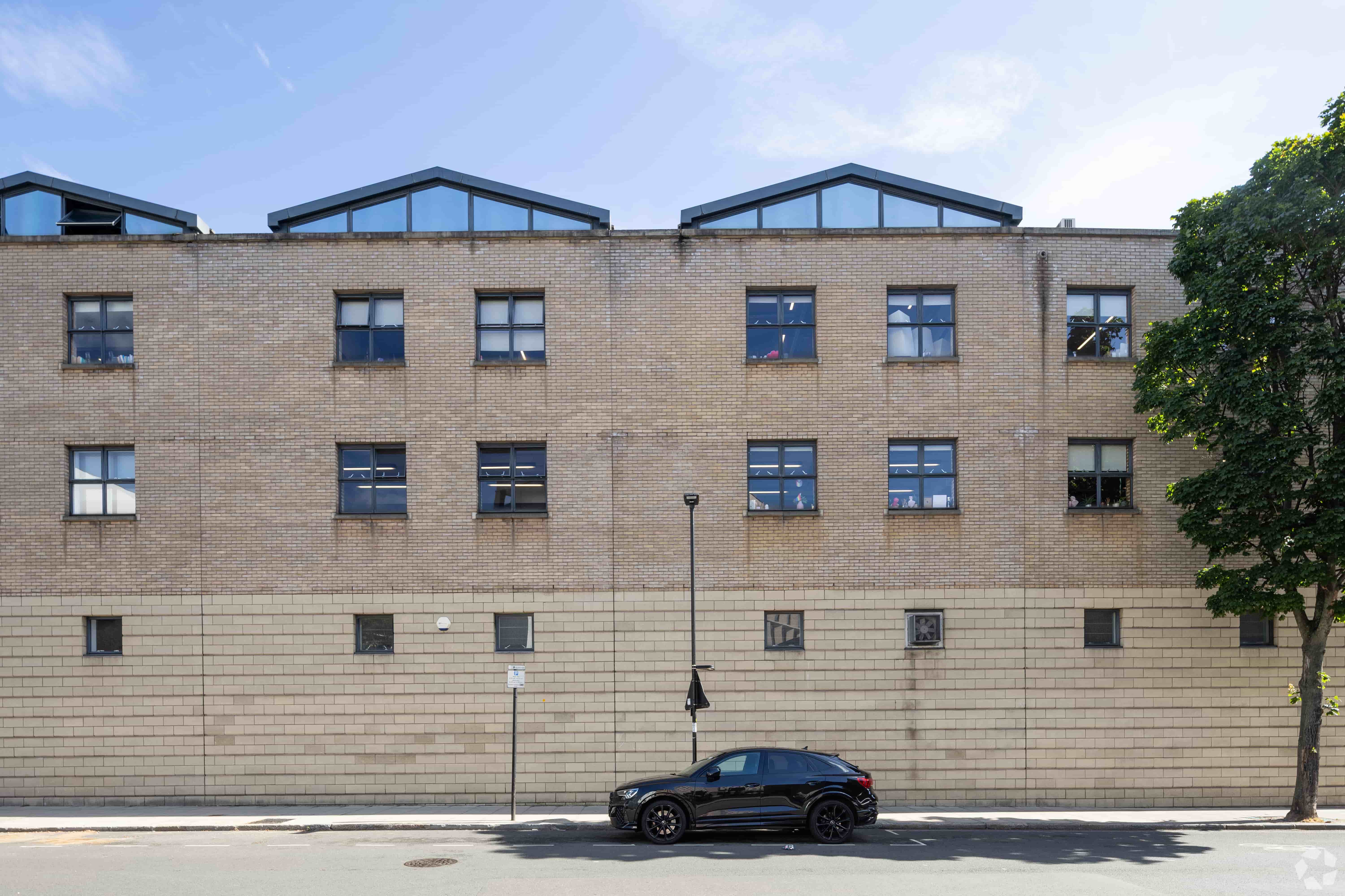 Baker’s Yard – Office Unit for Sale – Clerkenwell, London EC1R 3DF