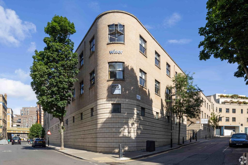 Baker’s Yard – Office Unit for Sale – Clerkenwell, London EC1R 3DF