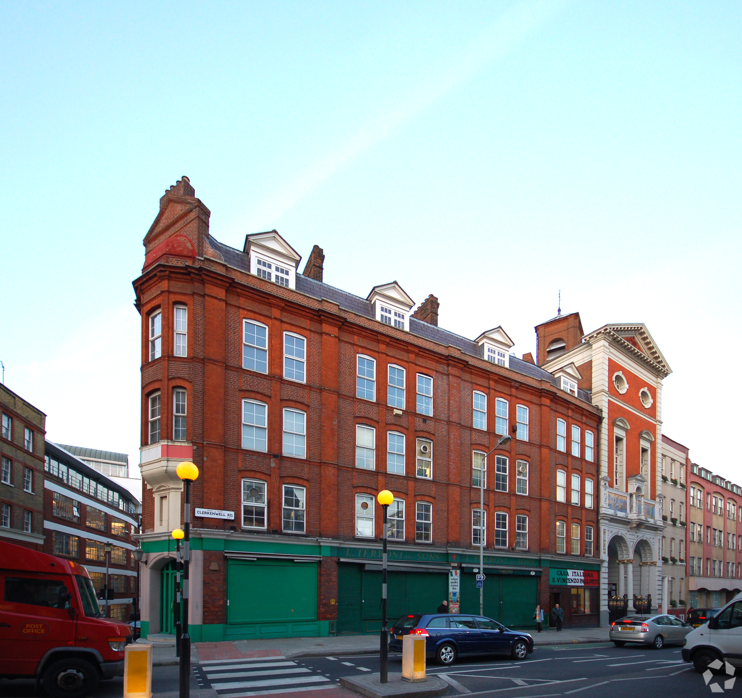 136-142 Clerkenwell Rd – Office and Retail Space for Sale – Clerkenwell, London EC1R 5DL