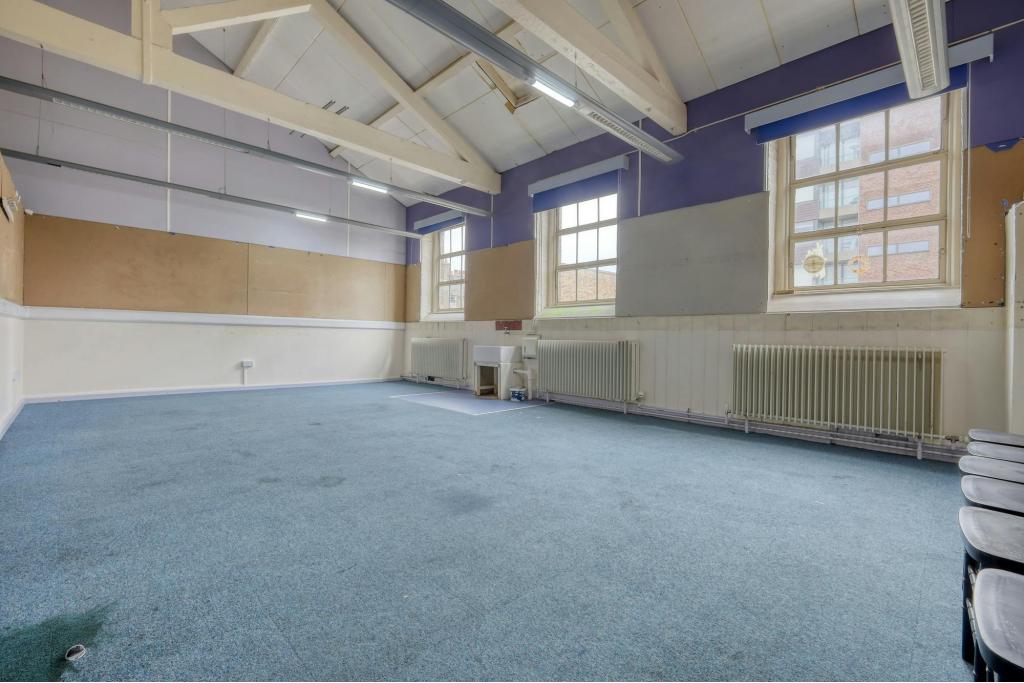 25 Amwell St – Clerkenwell Church Of England Primary School –Schools for Sale,Clerkenwell, London