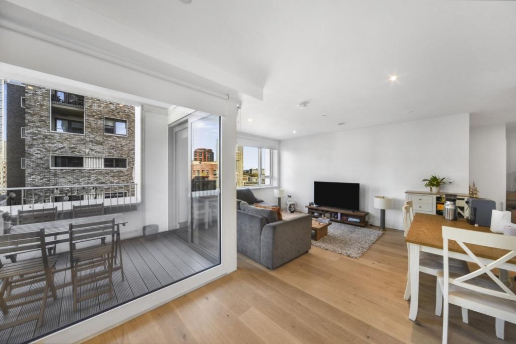 2 Bedroom Apartment for Sale – Elephant Park, Walworth Road, Elephant and Castle,