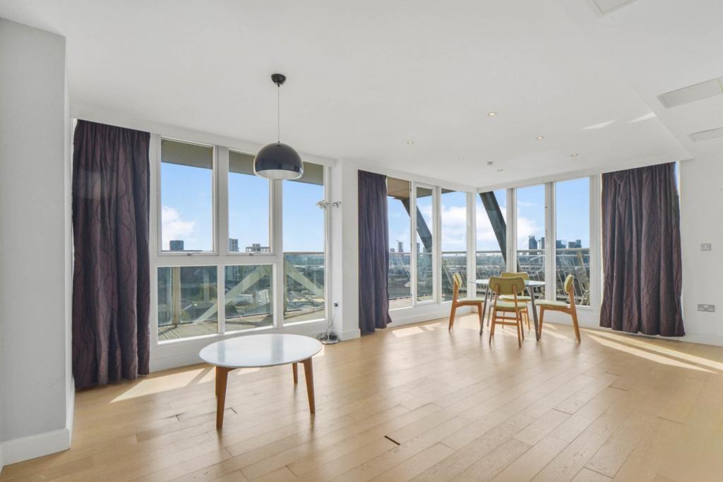 2 Bedroom Penthouse for Sale – Eastern Quay, Rayleigh Road, Royal Docks, London