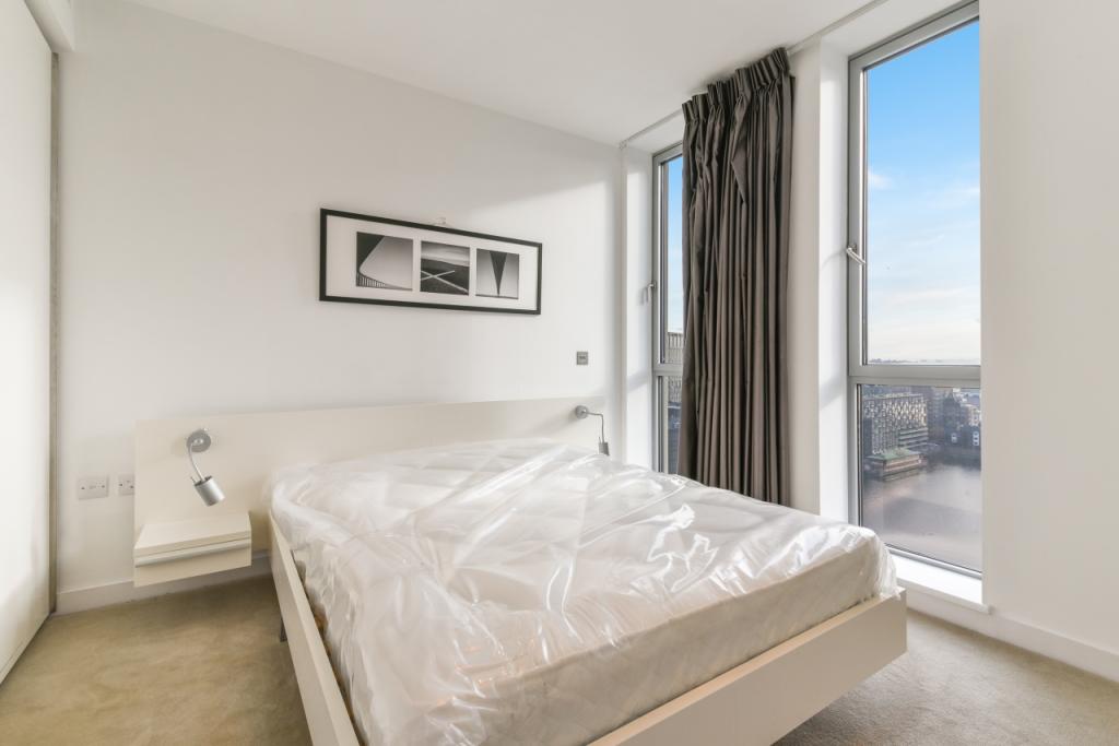 Two-Bedroom Apartment for Sale – Pan Peninsula Square, Canary Wharf, London E14