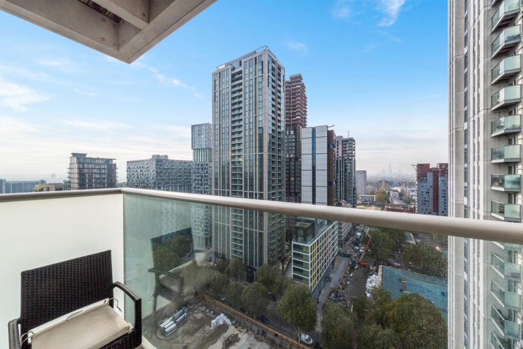 Two-Bedroom Apartment for Sale – Pan Peninsula Square, Canary Wharf, London E14