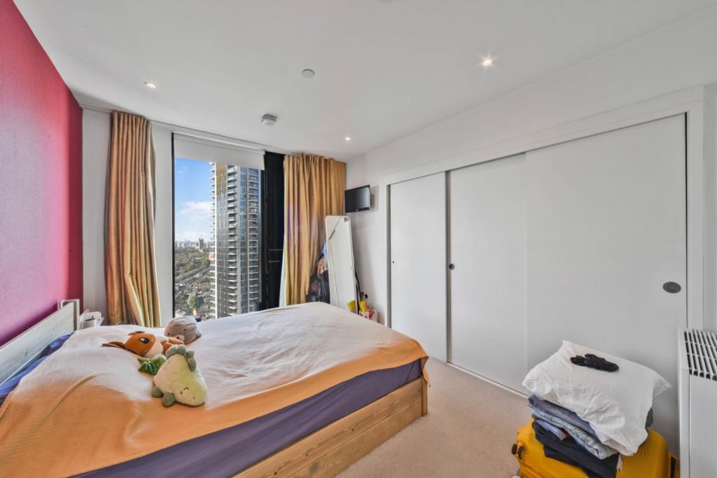 Strata, Walworth Road – 2 Bedroom Apartment for Sale – Elephant and Castle, London SE1