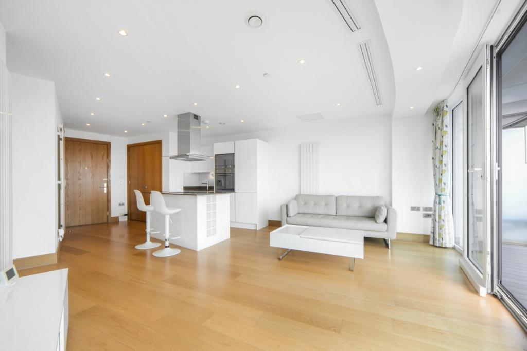 Crossharbour Plaza, Canary Wharf – 2 Bedroom Apartment for Sale – Canary Wharf, London E14