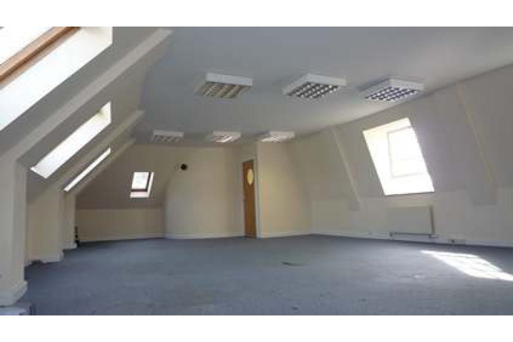 15 Bowling Green Lane – Office Space for Lease – Clerkenwell, London EC1R 0BJ