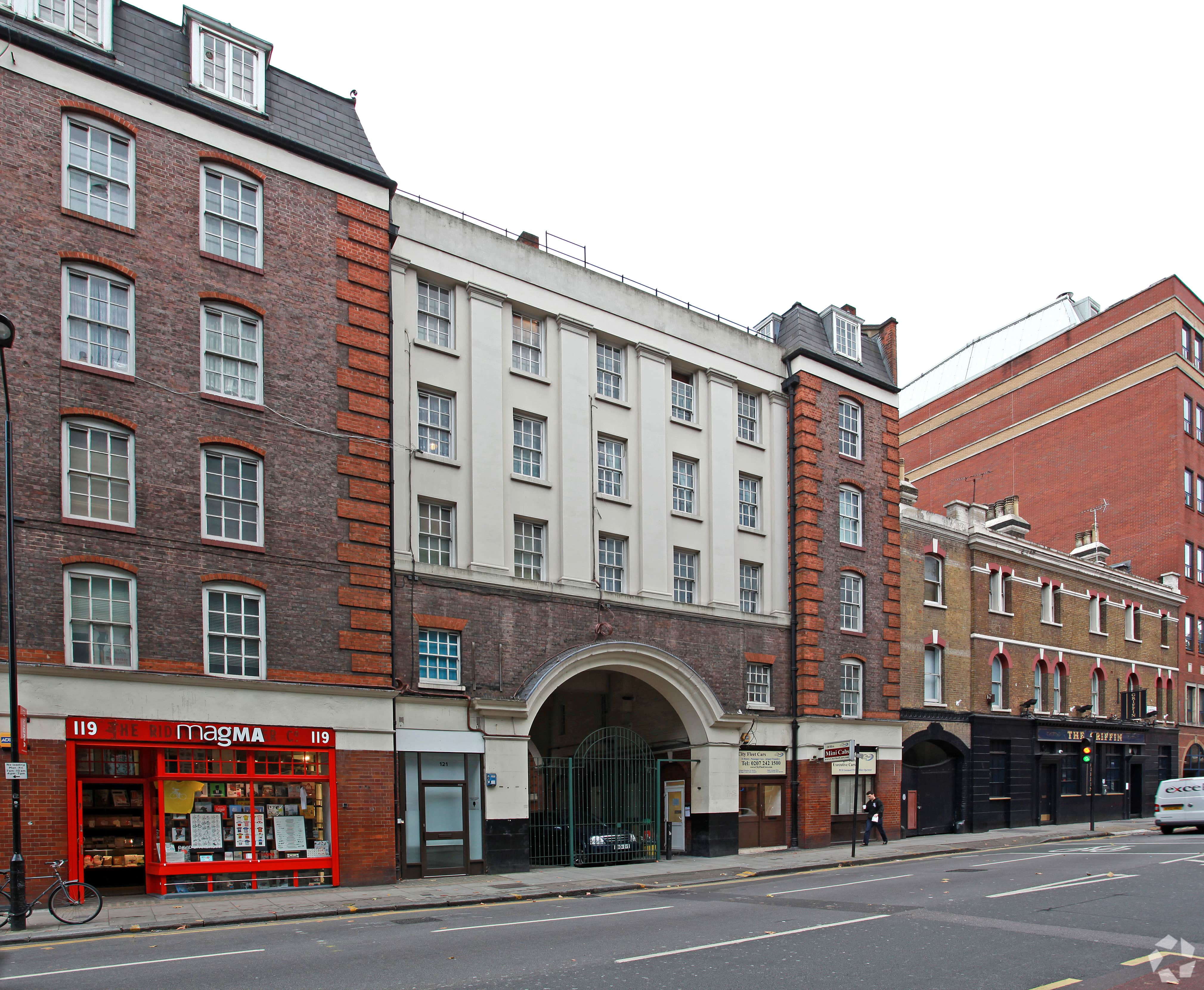 121-123 Clerkenwell Rd – Retail/Office Shopfront for Lease – Clerkenwell,  London EC1R 5DB