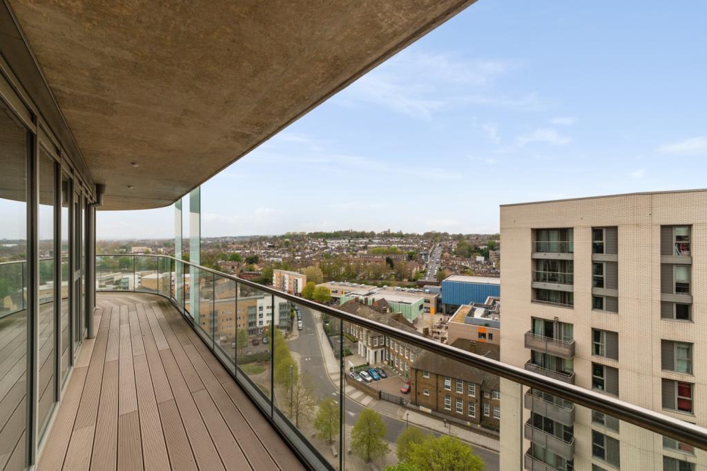 The Renaissance, Cornmill Lane, Lewisham, London SE13 – 2 Bedroom Apartment for Sale