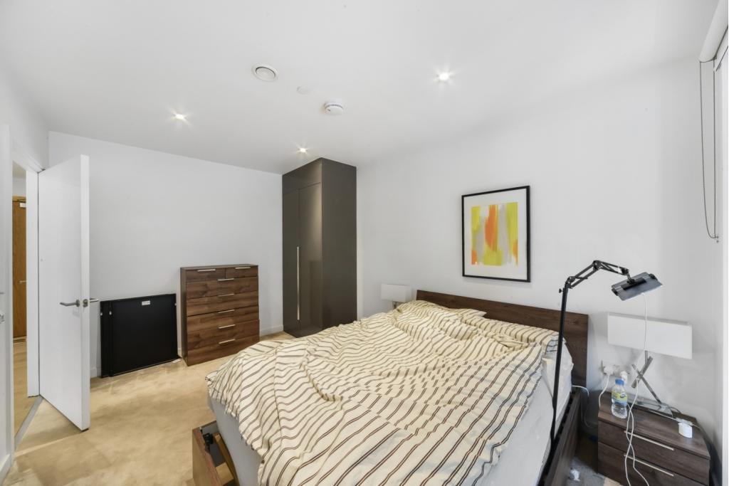 Elephant Park, Sayer Street, Elephant and Castle, London SE17 – 1 Bedroom Apartment for Sale