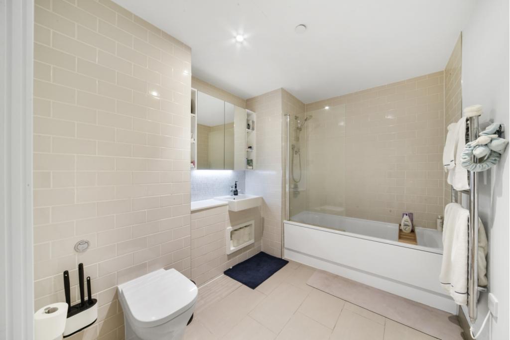 Elephant Park, Sayer Street, Elephant and Castle, London SE17 – 1 Bedroom Apartment for Sale