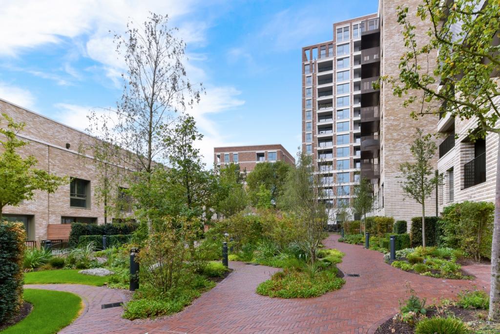 Elephant Park, Sayer Street, Elephant and Castle, London SE17 – 1 Bedroom Apartment for Sale