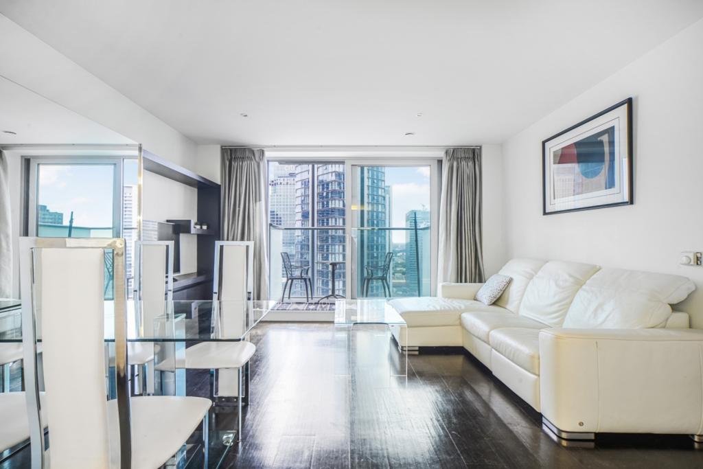 Pan Peninsula Square, Canary Wharf, London E14 – 1 Bedroom Apartment for Sale