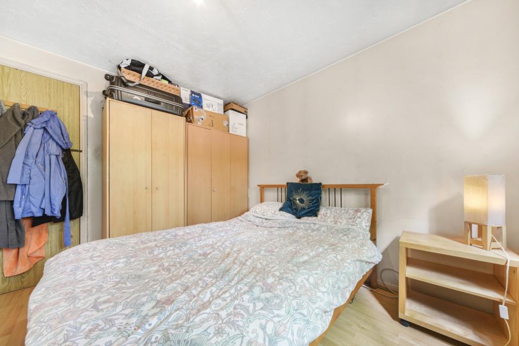 Transom Square, Isle of Dogs, London E14 – 1 Bedroom Apartment for Sale