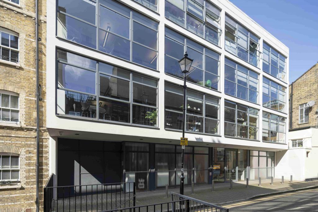 5-8 Roberts Pl – Office Space for Lease – 1,113 sq ft – Clerkenwell Submarket
