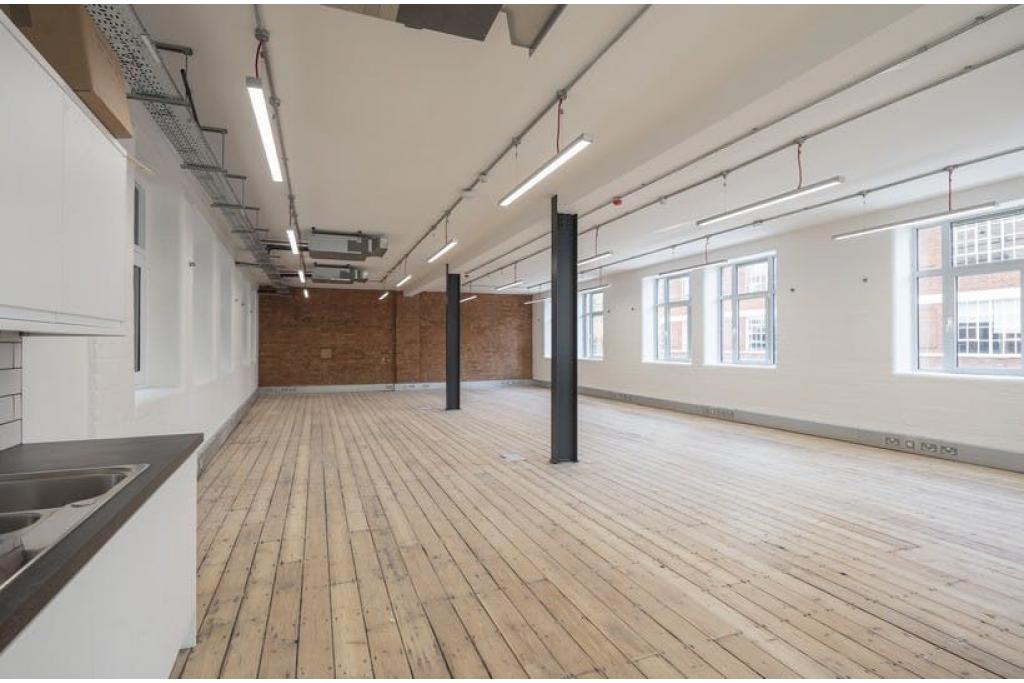 46-54 Rosebery Ave – 17 Exmouth Market – Office Space for Lease – 1,324 sq ft