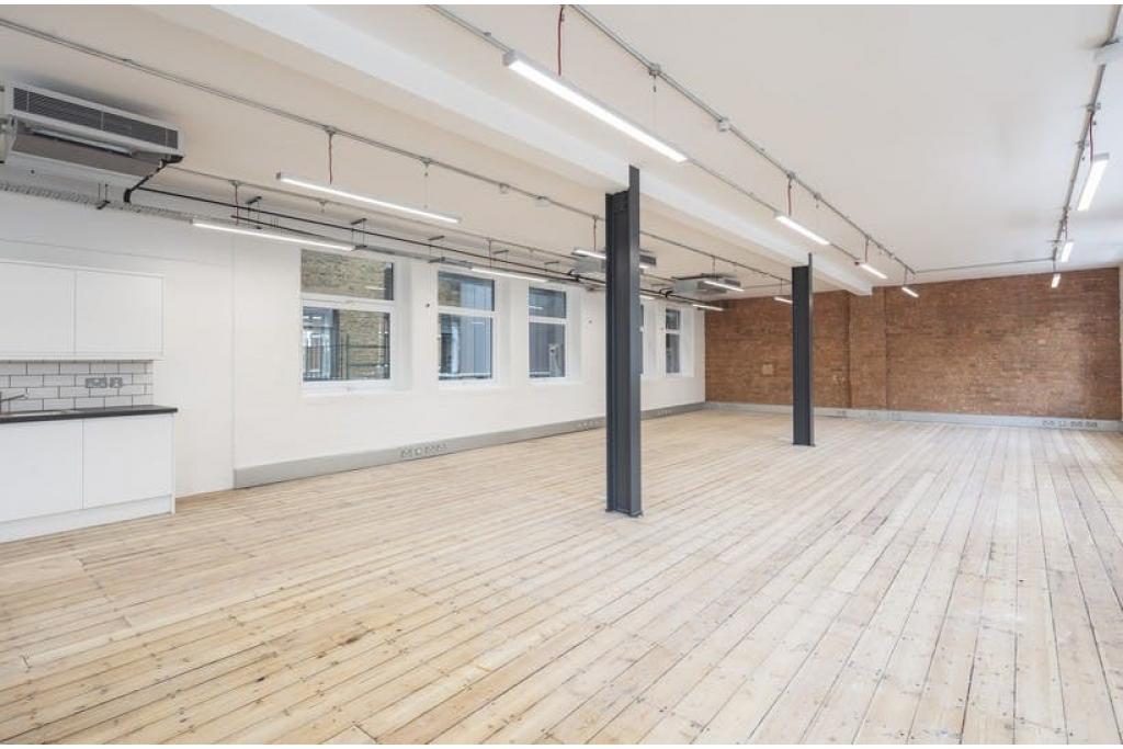 46-54 Rosebery Ave – 17 Exmouth Market – Office Space for Lease – 1,324 sq ft