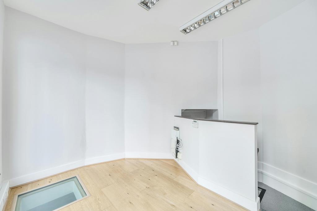 41-42 Clerkenwell Green – The Green House – Retail/Office Space for Lease – 1,076 sq ft