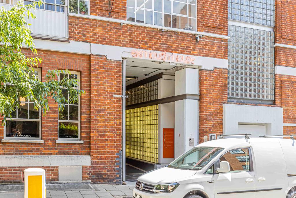 3-11 Pine St – Exmouth House – Office Space to Let – 58,129 sq ft – Clerkenwell, London