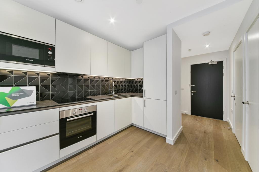 Deacon Street – Studio Apartment for Sale – £435,000 Guide Price