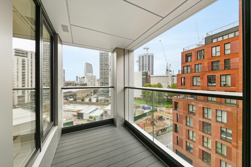 Deacon Street – Studio Apartment for Sale – £435,000 Guide Price