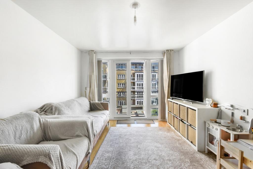 St. Davids Square – 1 Bedroom Apartment for Sale – £375,000 Guide Price – Isle of Dogs