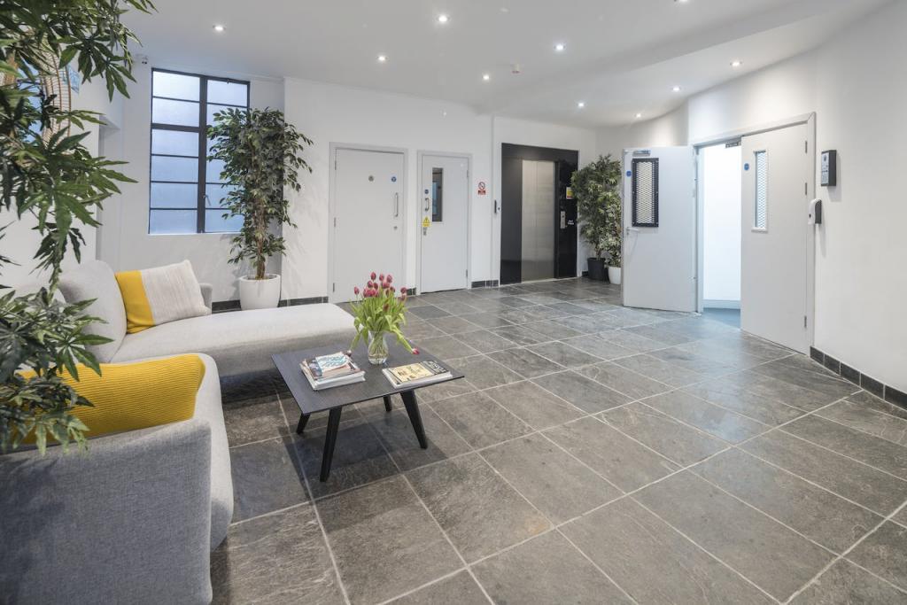 16-25 Bastwick St – Office Unit for Lease – 2,030 sq ft – £35.00 per sq ft – Clerkenwell, London