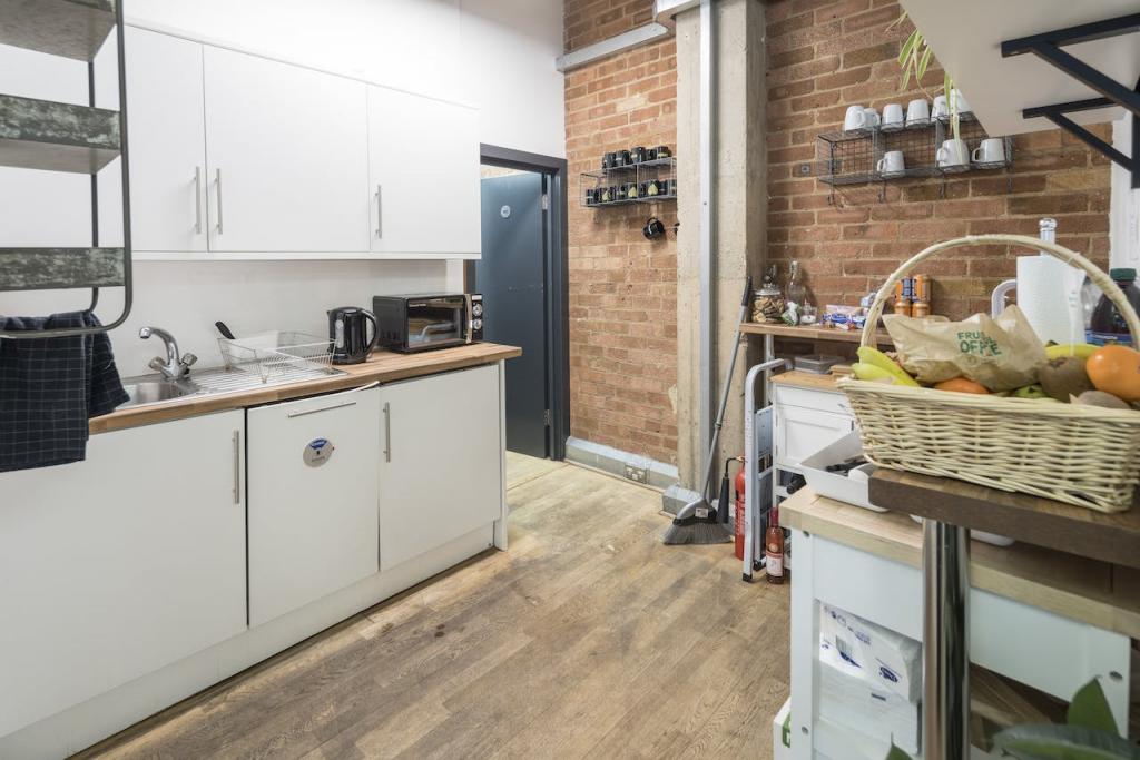 16-25 Bastwick St – Office Unit for Lease – 2,030 sq ft – £35.00 per sq ft – Clerkenwell, London