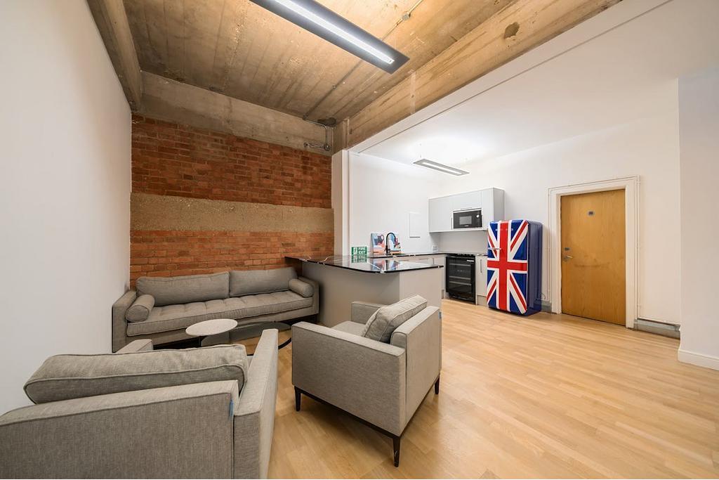 16-25 Bastwick St – Office Unit for Lease – 2,030 sq ft – £35.00 per sq ft – Clerkenwell, London