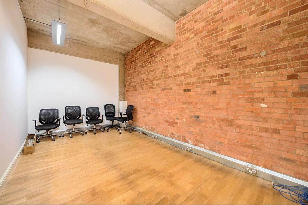 16-25 Bastwick St – Office Unit for Lease – 2,030 sq ft – £35.00 per sq ft – Clerkenwell, London