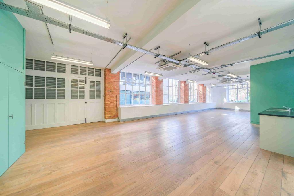 49-51 Central St – Office Unit for Sale – 1,702 sq ft – £1,250,000 – Clerkenwell