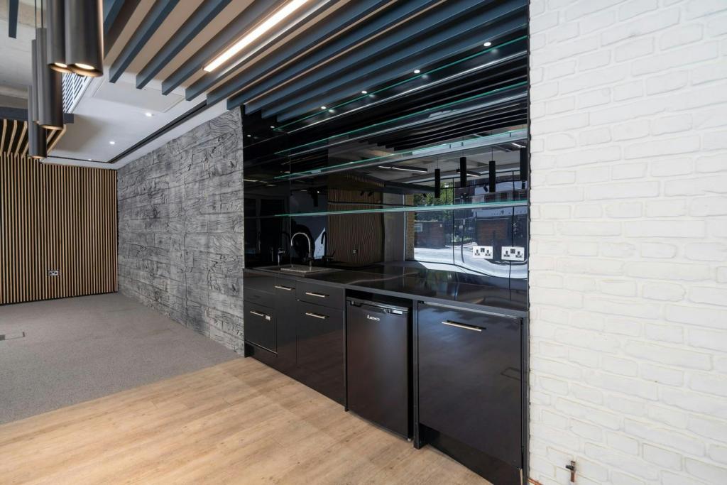 45-57 Gee St – Office Space for Lease – 21,000 sq ft – £49.50 per sq ft – Clerkenwell